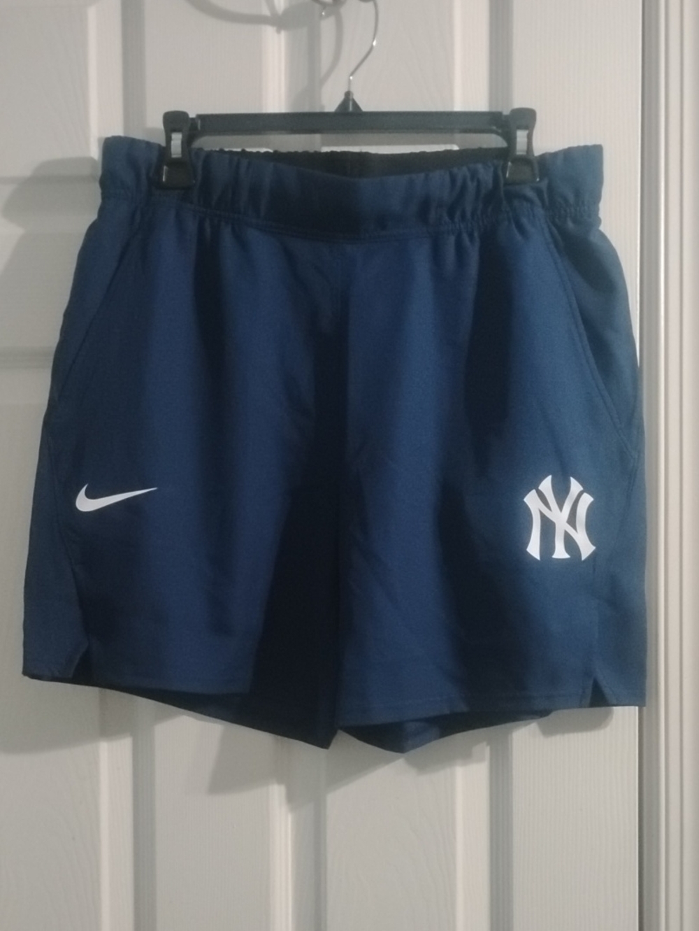 NWT, New York Yankees Dri Fit Shorts, Navy With White Symbol & Emblem, Size M